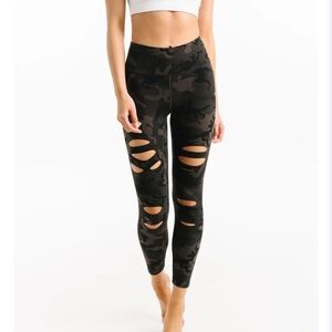 Forest Camo Slashed Leggings 7/8 24in